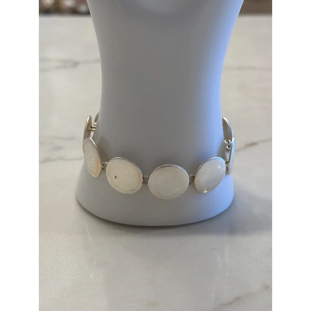 Silver Tone Disc Link Bracelet One Size